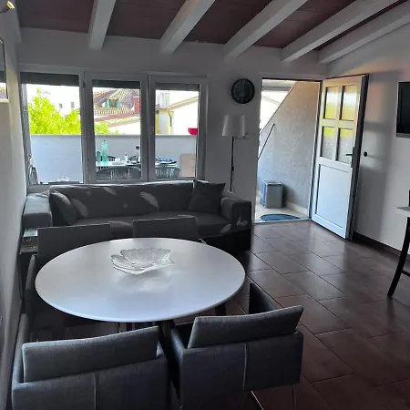 Apartment Emonia *
